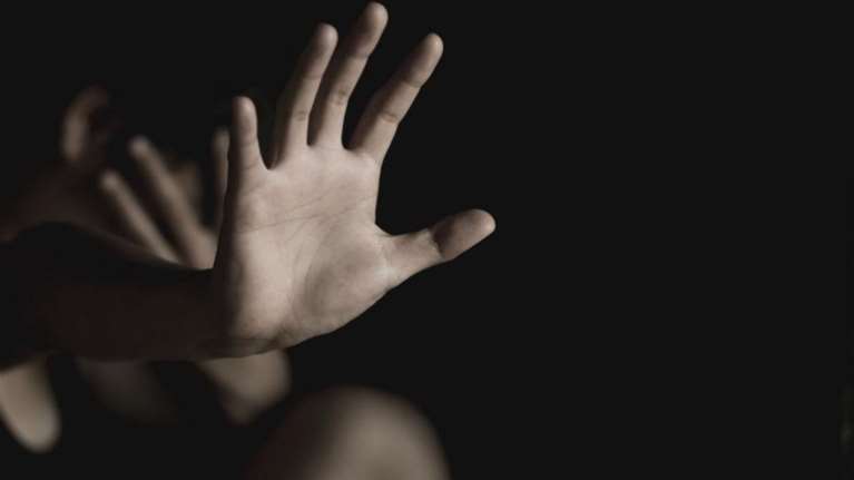 &quot;Μίλησε&quot; το κινητό της 14χρονης στο Ρέθυμνο: Πλήθος μηνυμάτων με πολλούς που ζητούσαν ερωτικό ραντεβού - Πέρα από τους 12