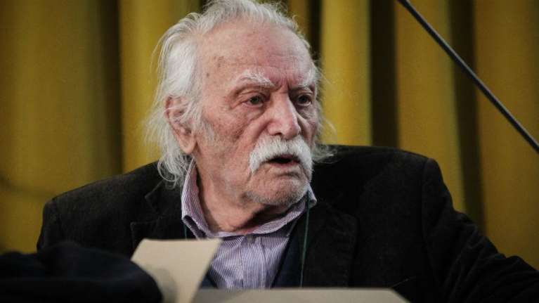 Στο νοσοκομείο ο Μανόλης Γλέζος με γαστρεντερίτιδα