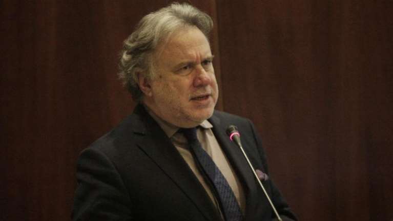 Γ. Κατρούγκαλος: Αν βγαίνουν τα &quot;κουκιά&quot; για κυβέρνηση ΣΥΡΙΖΑ- ΠΑΣΟΚ, αδύνατον να πει ο Ανδρουλάκης δεν θέλω Τσίπρα για πρωθυπουργό