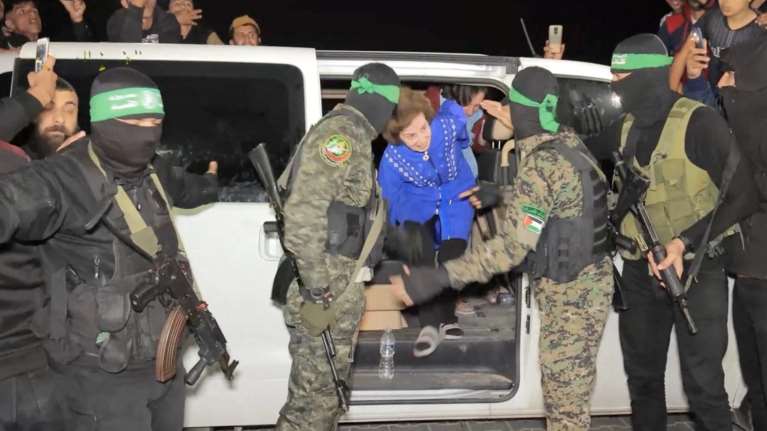 Ισραήλ και Χαμάς συμφώνησαν να παρατείνουν για μία ακόμη ημέρα την εκεχειρία στη Λωρίδα της Γάζας