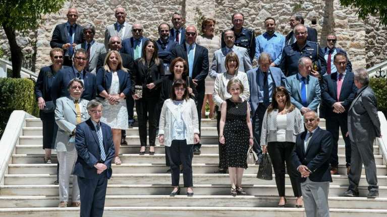 Στο φως τα πρακτικά των λοιμωξιολόγων: Οι βόμβες, η &quot;Δημοκρατία&quot;, η &quot;ΕφΣυν&quot; και η αλήθεια