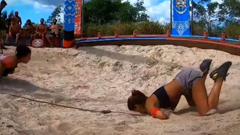 Survivor: "Γλέντι" στο twitter με την επική πτώση της Ανθής Σαλαγκούδη - Έπεσε με το πρόσωπο στην άμμο