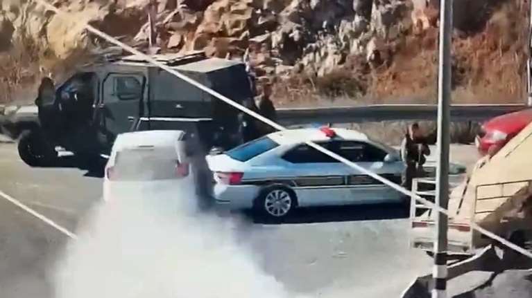 Δυτική Όχθη: Παλαιστίνιος εμβόλισε με το αυτοκίνητό του ένα ισραηλινό στρατιωτικό όχημα [βίντεο]