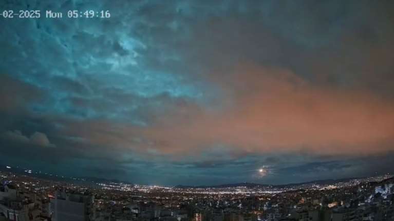 Τι ήταν τελικά η μεγάλη λάμψη που εμφανίστηκε στον ουρανό τα ξημερώματα - Η εξήγηση Κολυδά [βίντεο]