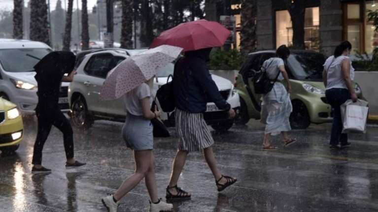 Ισχυρή καταιγίδα στην Αττική: Σε ποιες περιοχές της Αθήνας χτύπησαν τα καιρικά φαινόμενα