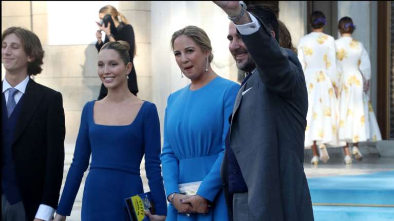 Γάμος Θεοδώρας: Το ρωσικό τελετουργικό που θα ακολουθήσει, η Ρομανόφ καταγωγή και όλα όσα θα γίνουν μέσα στην εκκλησία