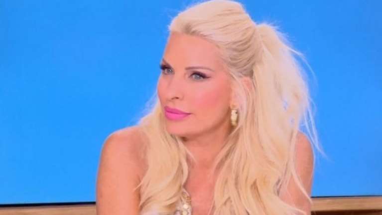 Ελένη Μενεγάκη: &quot;Έχει αλλάξει η Δέσποινα Βανδή - Όταν βγαίνεις από έναν γάμο θέλεις τον χρόνο σου&quot;
