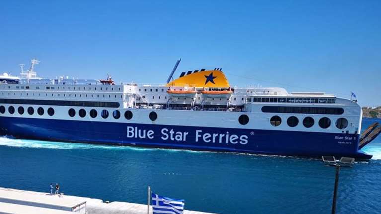 Λιμάνι Πειραιά: Λήξη συναγερμού μετά την απειλή για βόμβα στο Blue Star 1