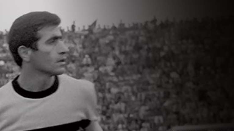 Πέθανε ο Μίμης Παπαϊωάννου, ο θρυλικός ποδοσφαιριστής της ΑΕΚ