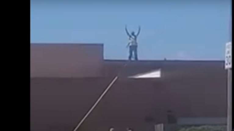 ΗΠΑ: Μακελειό μέσα σε σούπερ μάρκετ του Τενεσί - Δύο νεκροί και 12 τραυματίες - Κρύβονταν στα ψυγεία για να γλιτώσουν