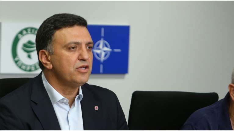 Ο Κικίλιας καταγγέλλει εμπρησμό στον Αυλώνα: &quot;Αλητήριοι εγκληματείτε ενάντια στη χώρα, δεν θα γλυτώσετε&quot;