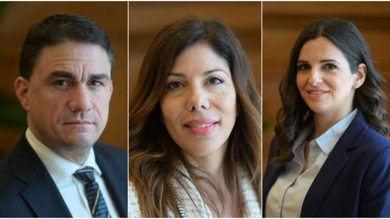 Ποιοι είναι οι τρεις νέοι επιστήμονες που κατεβαίνουν υποψήφιοι ευρωβουλευτές με το ΠΑΣΟΚ