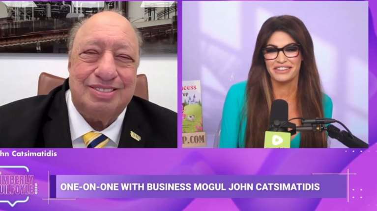 &quot;Ανυπομονώ να σπάσουμε μερικά πιάτα&quot;: Το πείραγμα του Κατσιματίδη στην Γκίλφοϊλ και η αναφορά στην ελληνική πρεσβεία [βίντεο]