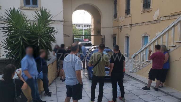 Κύκλωμα στα Χανιά: Τα ρίχνουν όλα στον εμβρυολόγο και στον ιδιοκτήτη της κλινικής εξωσωματικής οι δυο γυναικολόγοι