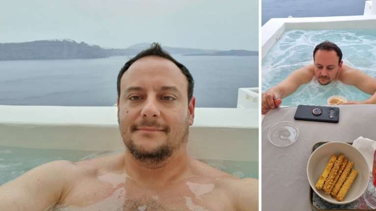 Γκίκας Μαγιορκίνης: Πέρασε την Πρωτομαγιά "χαλαρά" σε τζακούζι στη Σαντορίνη [εικόνες]