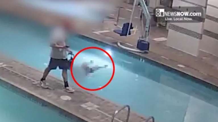 Πνίγηκε αβοήθητη σε πισίνα του Λας Βέγκας - Πάλευε για ώρα στα ρηχά, ενώ οι άλλοι αδιαφορούσαν [βίντεο]