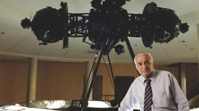 Ο αστροφυσικός Διονύσης Σιμόπουλος δίνει μάχη με τον καρκίνο: &quot;Δεν φοβάμαι, είμαι Επικούρειος&quot;