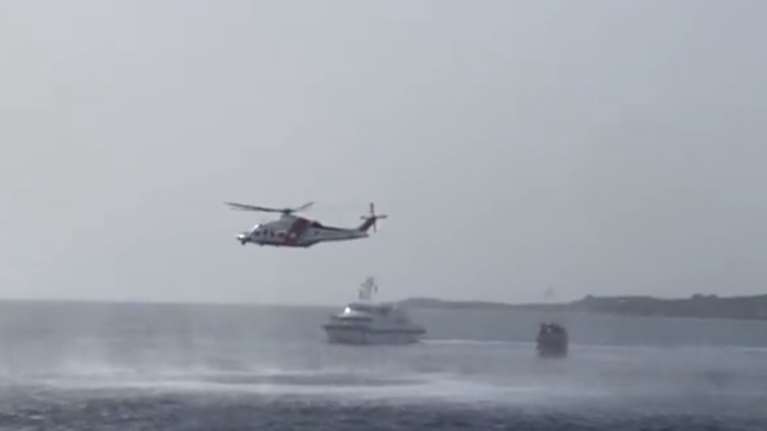 Ασκηση έρευνας και διάσωσης ανοιχτά της Ζακύνθου από τη μικτή Ευρωπαϊκή Επιχείρηση &quot;Ποσειδών&quot; [βίντεο]