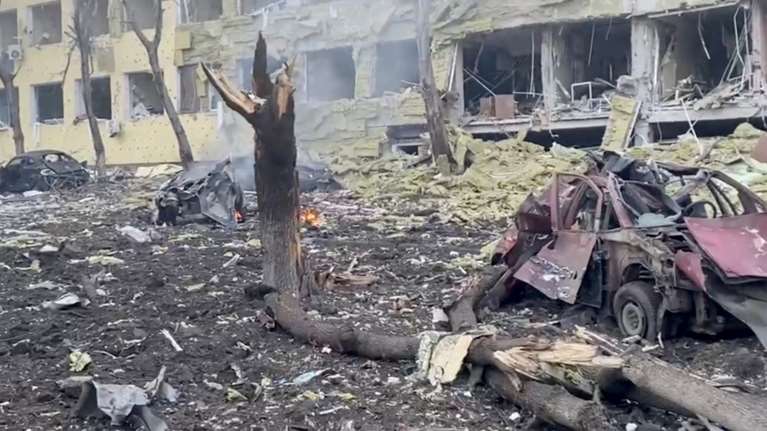 ΥΠΕΞ: Μεγάλη ανησυχία για τους Έλληνες της Μαριούπολης - Ανοίξτε ανθρωπιστικούς διαδρόμους