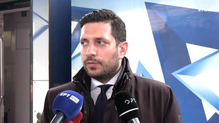 Με το τρένο στη Θεσσαλονίκη ο Κυρανάκης: Το σιδηροδρομικό δίκτυο νοσεί - Η τηλεδιοίκηση σε μεγάλο βαθμό λειτουργεί