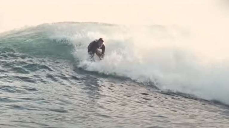 Σχοινιάς: Αγνοείται σέρφερ - Σε εξέλιξη έρευνα του Λιμενικού