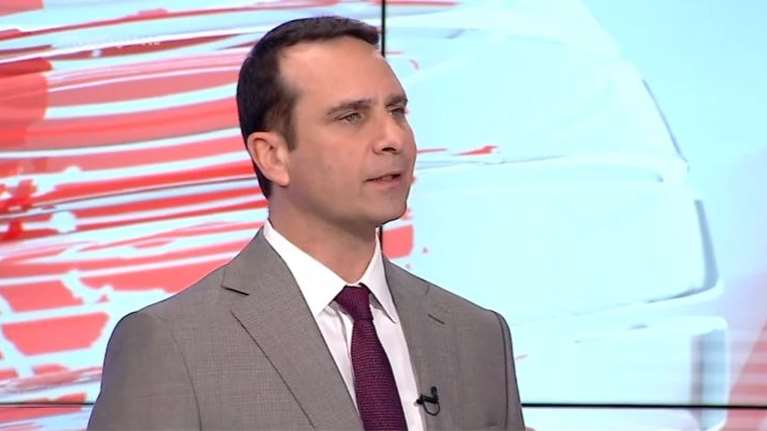 Αποχώρηση από το Mega: Φεύγει ο Γιάννης Χρηστάκος - "Κλείνω εδώ τον κύκλο του πεζοδρομίου"