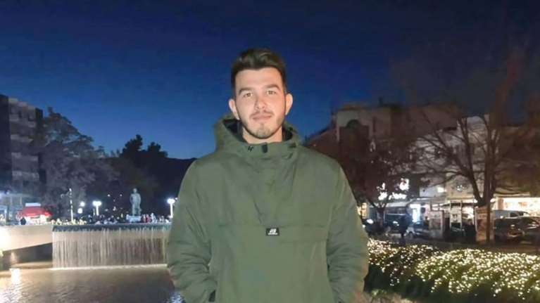 Θρήνος στη Λάρισα: 26χρονος ποδοσφαιριστής ο οδηγός που απανθρακώθηκε μετά από τροχαίο [εικόνες]