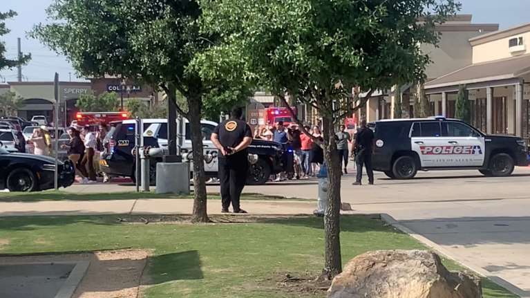 Μακελειό στο Τέξας με εννέα νεκρούς - Ένοπλος άνοιξε πυρ σε εμπορικό κέντρο [εικόνες - βίντεο]