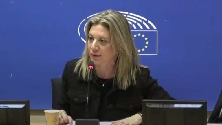 Συγκλόνισε το Ευρωκοινοβούλιο η Μαρία Καρυστιανού: &quot;Τα Τέμπη δεν ήταν δυστύχημα, αλλά ένα έγκλημα με ιθύνοντες&quot; - Τη χειροκροτούσαν όρθιοι