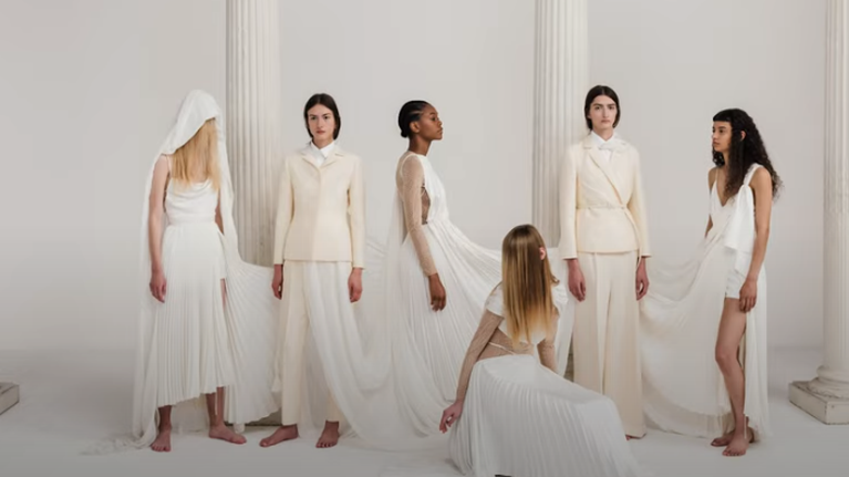 Οίκος Dior: Ύμνος στην Ελλάδα η διαφημιστική καμπάνια - Στο Καλλιμάρμαρο η φαντασμαγορική επίδειξη μόδας [βίντεο-εικόνες]