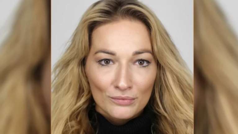 Πάτρα: Η χλιδάτη ζωή της 26χρονης απατεώνισσας με το σκυλάκι - Δήλωνε σύζυγος πλούσιου επιχειρηματία [βίντεο]