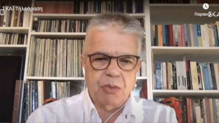 Γώγος: Εξετάζονται οι μάσκες παντού και η αύξηση της τηλεργασίας - Τι θα ισχύσει για τους ηλικιωμένους