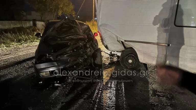 Τραγωδία στη Βέροια: Μια νεκρή και δύο τραυματίες σε τροχαίο [εικόνες - βίντεο]