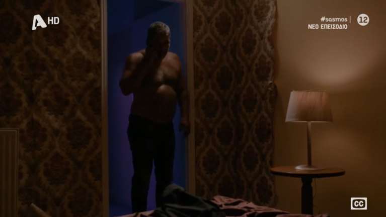 Βασίλης Μπισμπίκης: Χαμός με το ημίγυμνο πλάνο στον &quot;Σασμό&quot; - &quot;Δεν πρόλαβε να μπει και τσιτσιδώθηκε&quot;