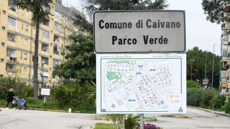 Φρίκη στη Νάπολη: Δύο 13χρονα κορίτσια βιάστηκαν ομαδικά από πέντε ανήλικους και έναν 19χρονο