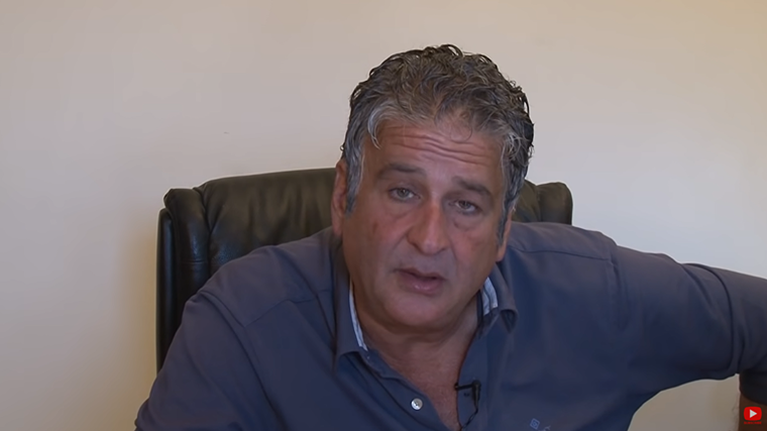 Ο Εισαγγελέας &quot;τσακίζει&quot; τον αρνητή δικηγόρο, Νίκο Αντωνιάδη: &quot;Ψευδείς ειδήσεις και ακραίες αντιεπιστημονικές απόψεις&quot;