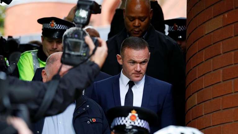 10 ποδοσφαιριστές που έχασαν... περιουσίες στον τζόγο