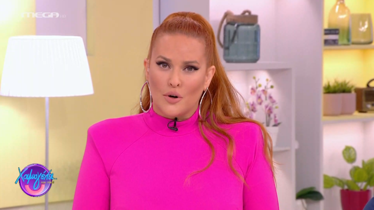 Σίσσυ Χρηστίδου: Η θεαματική είσοδος της παρουσιάστριας στο "Χαμογέλα και Πάλι!"