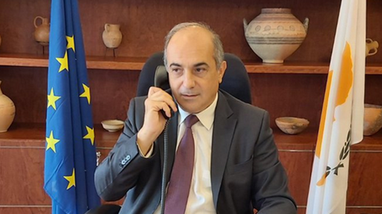 Κύπρος: Διαστάσεις παίρνει το σκάνδαλο με &quot;χρυσά&quot; διαβατήρια- Παραιτήθηκε ο πρόεδρος της Βουλής Δ. Συλλούρης