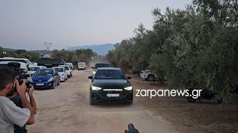 Γάμος Κασσελάκη: Η ευχή του πατέρα του - Στο πολυτελές κτήμα για το γαμήλιο δείπνο ο πρόεδρος του ΣΥΡΙΖΑ [Εικόνες - Βίντεο]