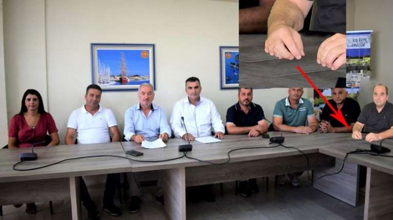 Τραγικό Photoshop: Πρόσθεσαν σε φωτογραφία υποψήφιο συνδυασμού που απουσίαζε και του έβαλαν 6 δάκτυλα [εικόνα]