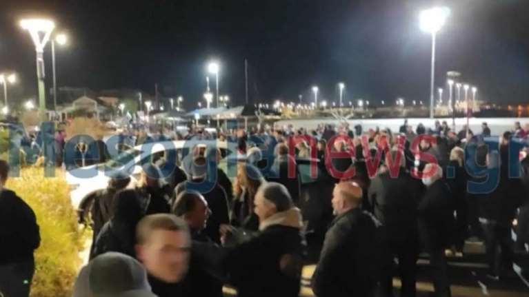 Λαυρεωτική: Επεισοδιακό συμβούλιο στον Δήμο, φυγαδεύτηκε ο δήμαρχος - Διαμαρτυρία για το εργοστάσιο σκουπιδιών