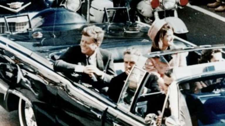 Απαντήσεις για τη δολοφονία Κένεντι; Η Ρωσία παρέδωσε στις ΗΠΑ σοβιετικά έγγραφα 350 σελίδων για την υπόθεση