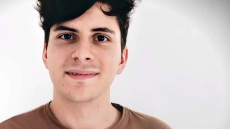 Θρίλερ με τον θάνατο του 19χρονου φοιτητή - "Βρήκα σημάδια σατανιστικής τελετής στην τραπεζαρία"