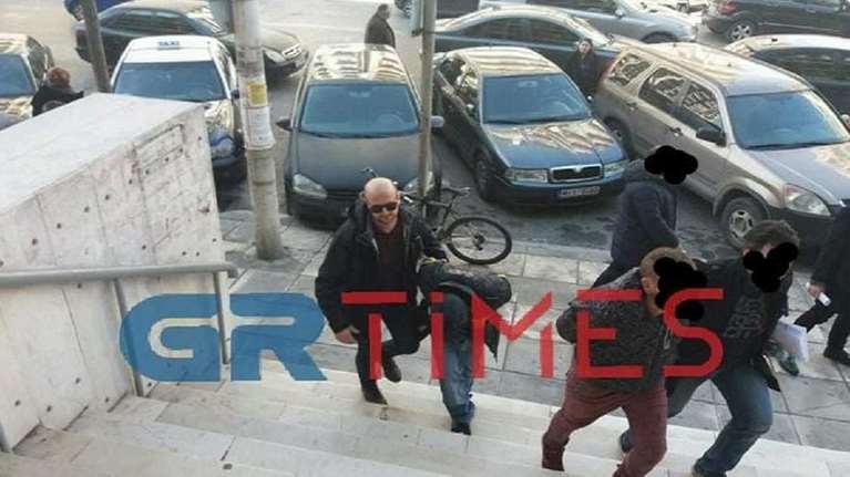 Θεσσαλονίκη: Ισόβια στα τρία αδέρφια που σκότωσαν τον 45χρονο ιδιοκτήτη ψητοπωλείου