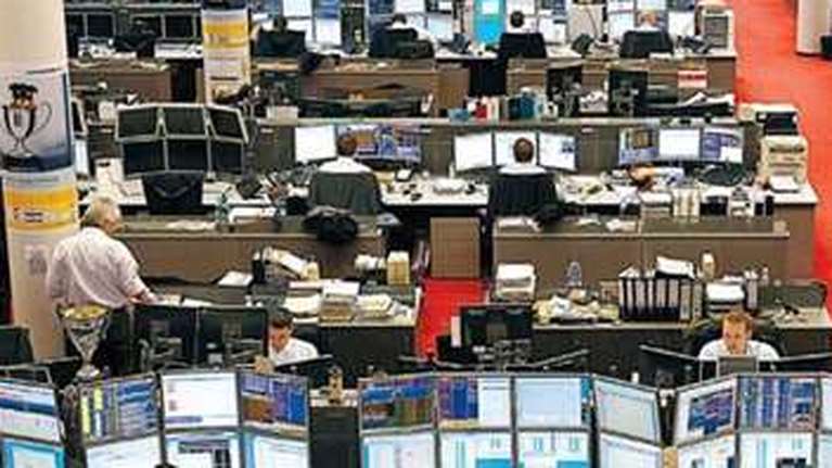 Ο &quot;πακτωλός&quot; των δισ. από το Ταμείο Ανάκαμψης φέρνει μεγάλα κέρδη σε ευρωπαϊκές αγορές και ελληνικά ομόλογα