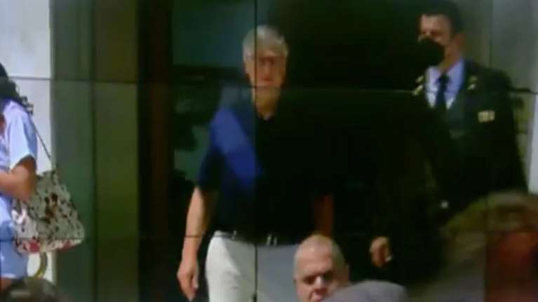 Την Ακρόπολη επισκέφθηκε ο Μπιλ Γκέιτς - Θα ταξιδέψει στα ελληνικά νησιά [βίντεο]