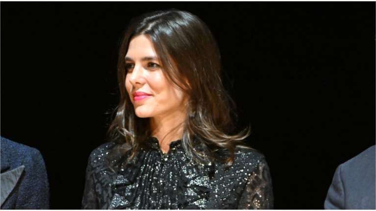 Σαρλότ Κασιράγκι: Το royal fashion icon φόρεσε το απόλυτο little black dress του οίκου Chanel