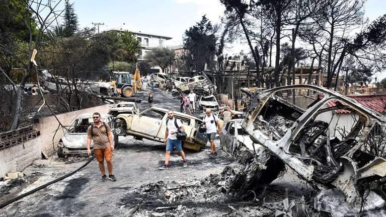 Τραγωδία στο Μάτι: Κατηγορούμενος με διάταξη της Εισαγγελίας Εφετών ο τότε υποδιοκητής της Υπηρεσίας Εναέριων Μέσων της ΕΛΑΣ