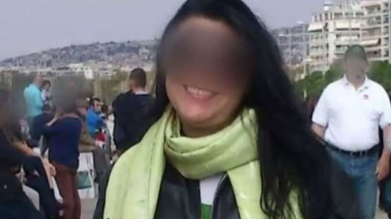 Σοκάρουν οι αναρτήσεις με τα fake news της 51χρονης αρνήτριας που πέθανε: &quot;Μικροτσίπ στην 7η δόση - Αλλάζει το DNA&quot;